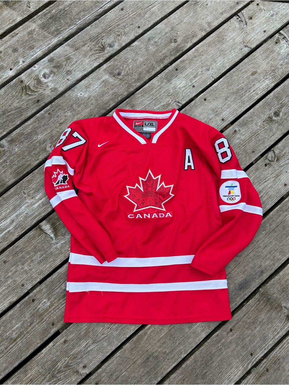 Crosby 2010 Olympic Nike Canada Red Hockey Jersey with White Accents KIDS XL